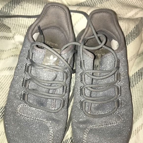 Addias Size (4) in GradeSchool Only wear a few tim - Picture 2 of 2